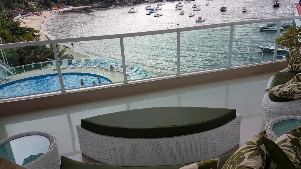 Flat Angra 220 *